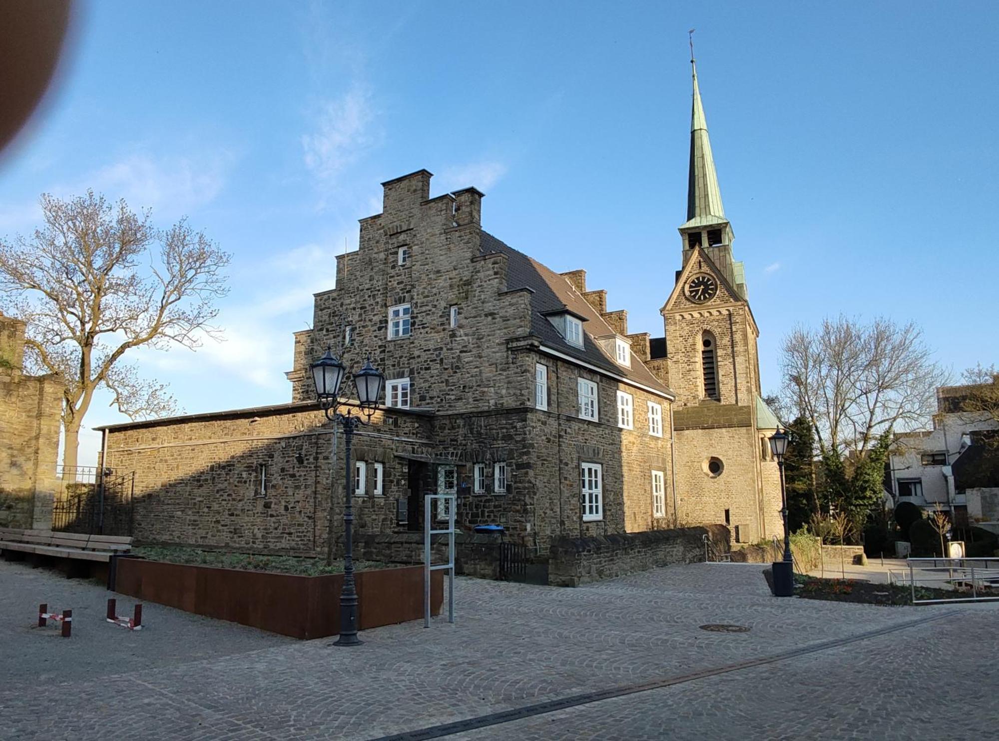 Hotel Fuenf Giebel Eck In Der Freiheit Am Ruhrtalradweg Wetter  Esterno foto